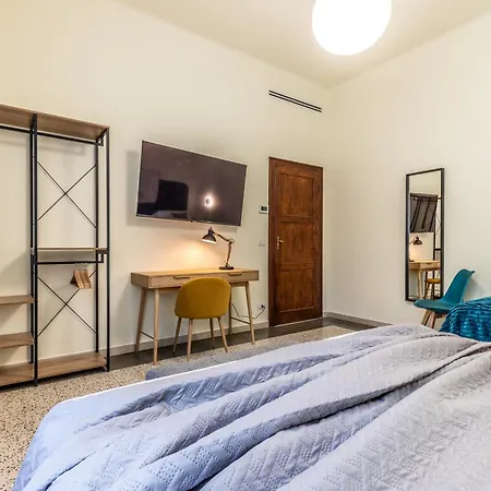 Housmart Emilia Levante 98 *