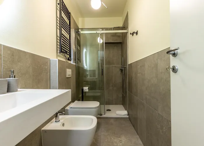 Housmart Emilia Levante 98 *