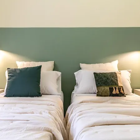 Housmart Emilia Levante 98 Appartement